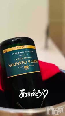 亮🍾✴︎ .