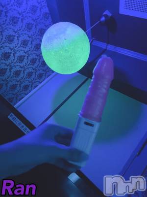 長岡デリヘル フェイム長岡店　地元の子と会える！地域密着専門店(フェイムナガオカテン) みらん★小悪魔系(25)の9月17日写メブログ「お月見にピッタリな写真出てきた。」