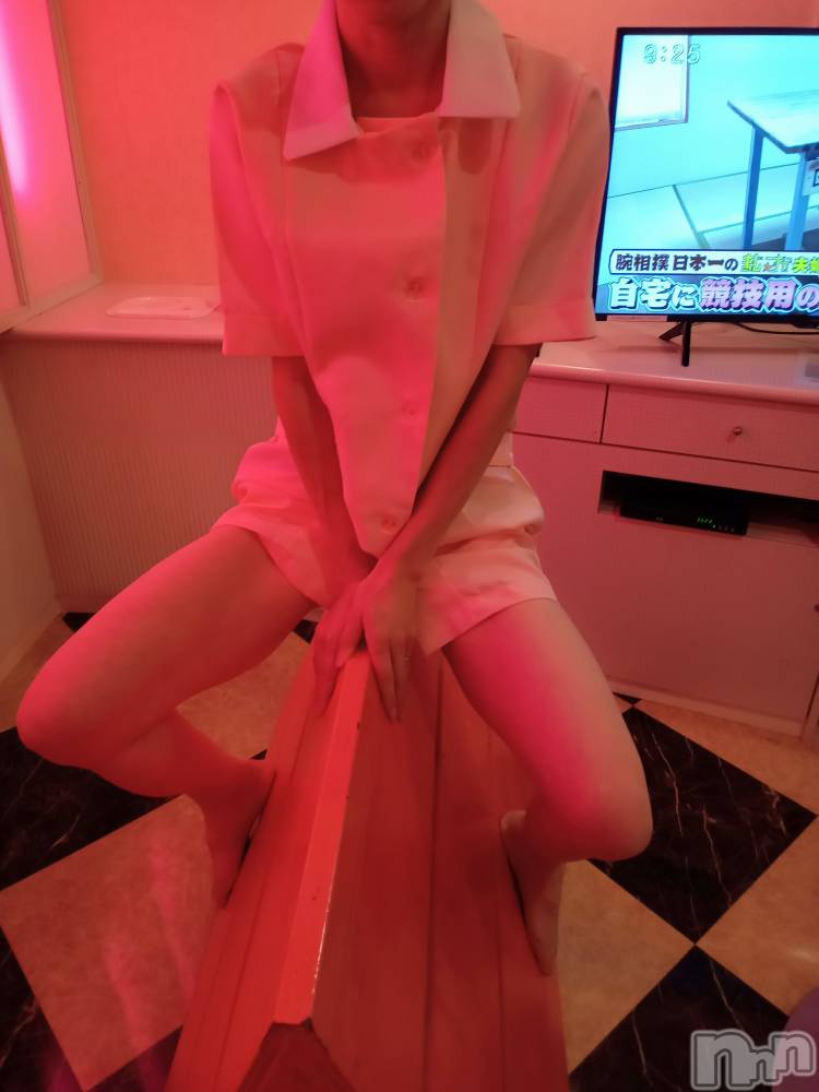 三条人妻デリヘル人妻じゅんちゃん-出稼ぎ0！地元の奥様専門-(ヒトヅマジュンチャン) 柏木みさと(37)の7月8日写メブログ「飛び込んでみたけど…ダメかな？」