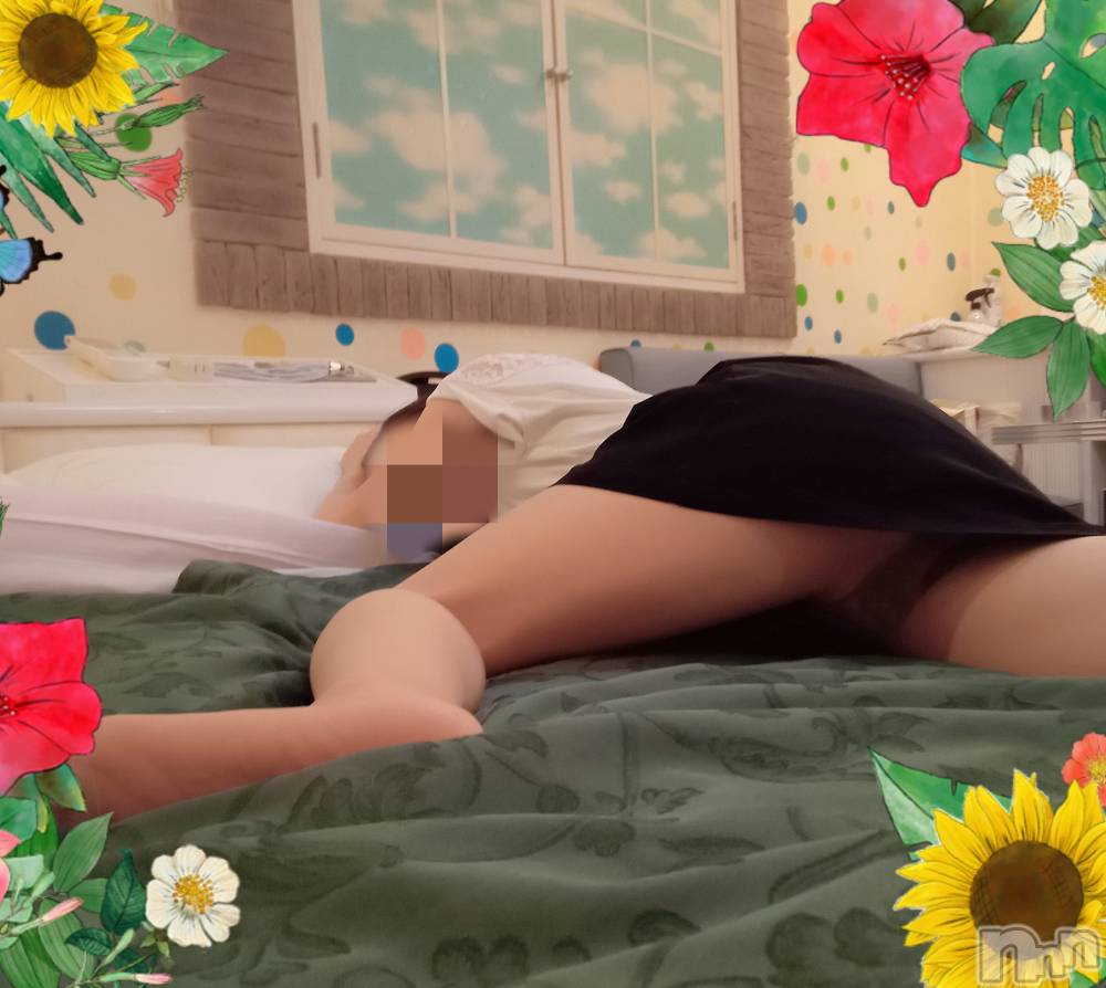三条人妻デリヘル人妻じゅんちゃん-出稼ぎ0！地元の奥様専門-(ヒトヅマジュンチャン) 柏木みさと(37)の7月11日写メブログ「顔隠してパンツ隠さず（笑）」