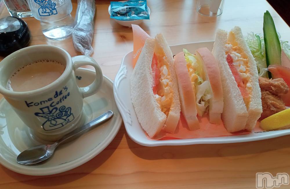 三条デリヘル人妻じゅんちゃん-出稼ぎ0！地元の奥様専門-(ヒトヅマジュンチャン) 柏木みさと☆超スレンダー(37)の1月11日写メブログ「とあるランチ🥪」