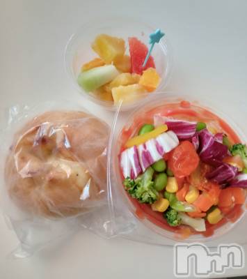 三条デリヘル 人妻じゅんちゃん-出稼ぎ0！地元の奥様専門-(ヒトヅマジュンチャン) 柏木みさと☆超スレンダー(37)の7月30日写メブログ「ランチタイム」