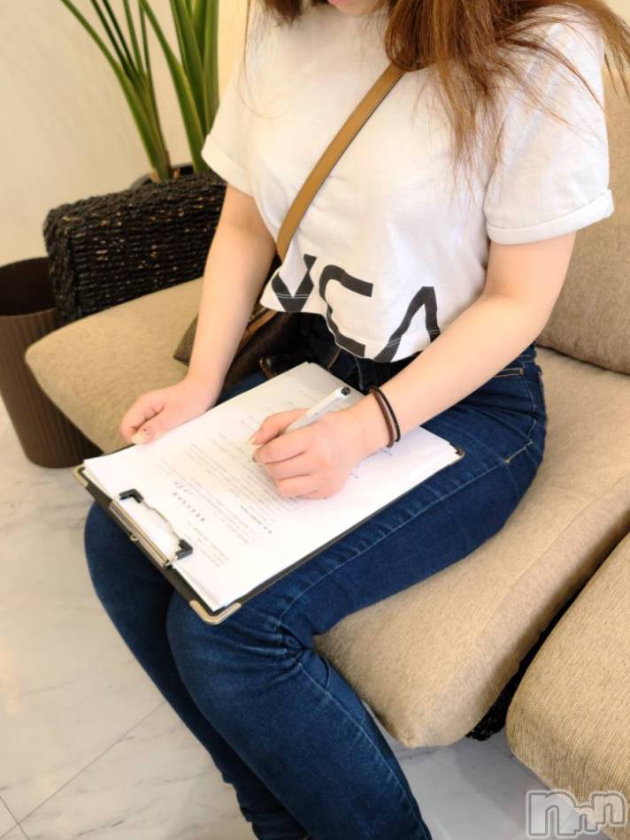 長岡デリヘル(ルーキー)の2020年8月22日お店速報「緊急速報！！またまた新潟美女が飛込面接！！16時より体験入店です！！」