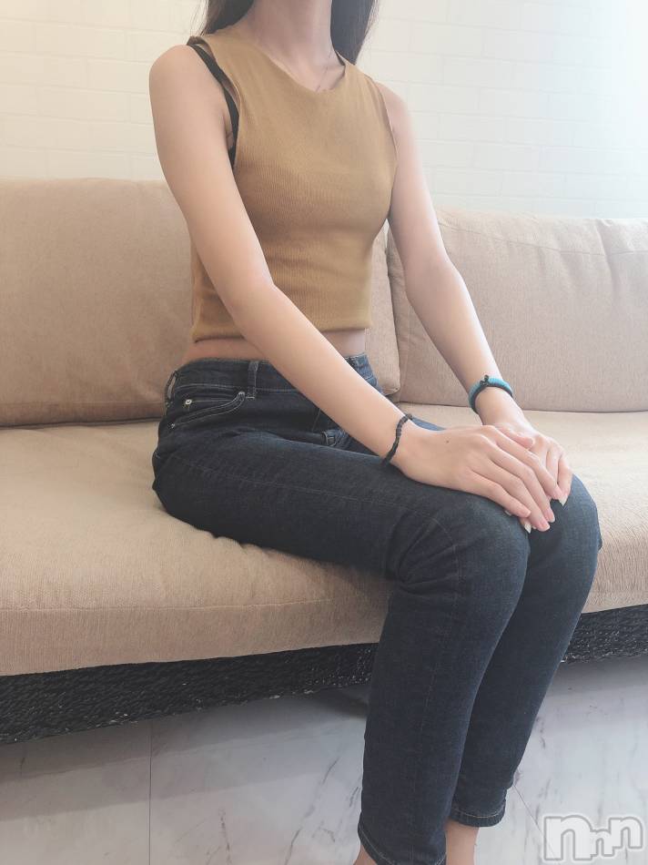 長岡デリヘル(ルーキー)の2020年8月24日お店速報「只今面接中！未経験のキス好き19歳『らむねちゃん』15時よりご予約可能！」