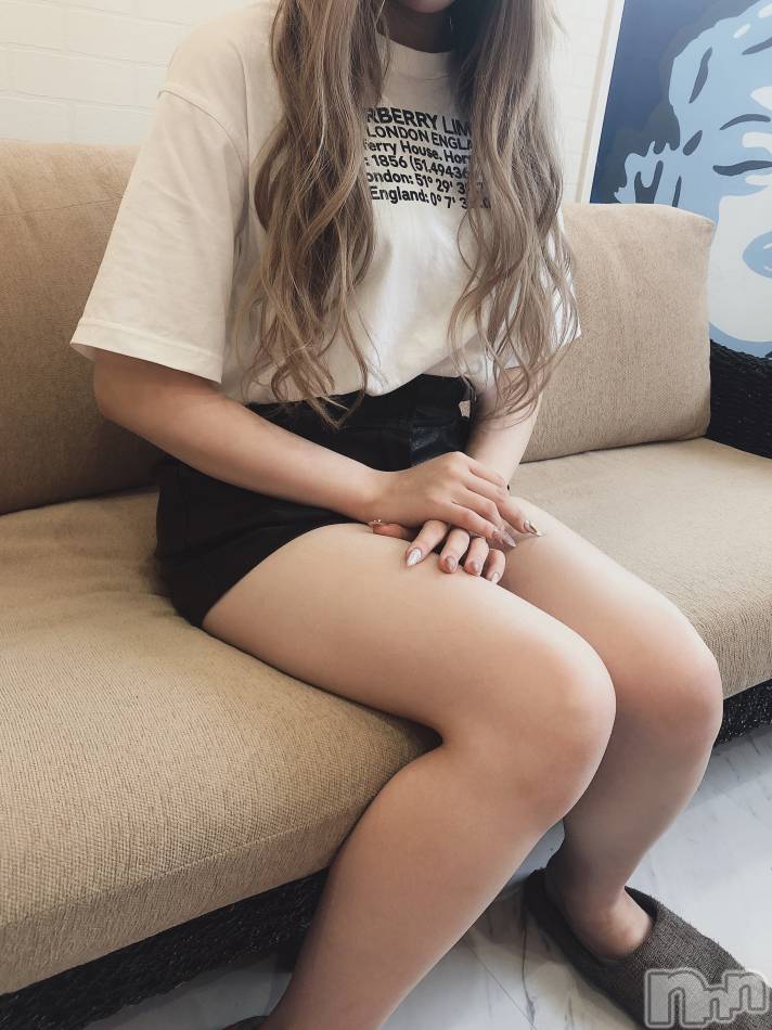 長岡デリヘル(ルーキー)の2020年9月18日お店速報「只今面接中！！最高に可愛いギャル系19歳『りおなちゃん』19時～ご案内可」