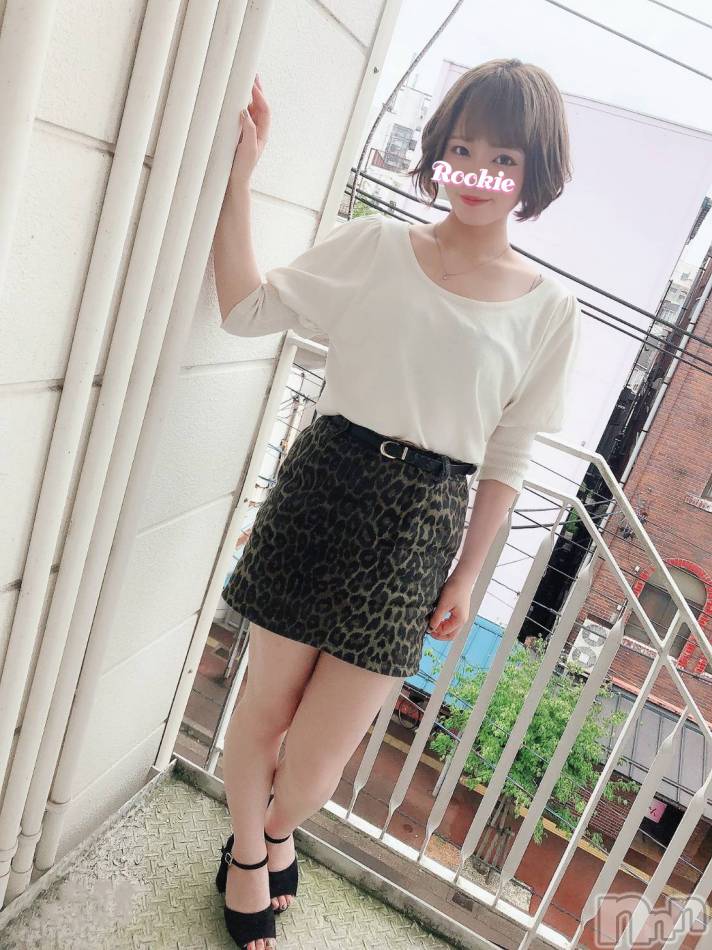 長岡デリヘル(ルーキー)の2020年9月22日お店速報「平手友梨奈似のショトカ美女『ろあちゃん』今すぐご案内可能です❤️」