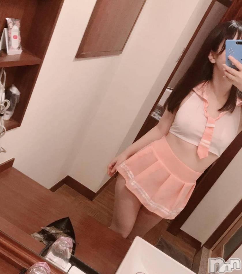 長岡デリヘル(ルーキー)の2019年1月3日お店速報「ちょっぴり人見知りな『あんなちゃん』彼女の笑顔だけでも大満足♪♪」