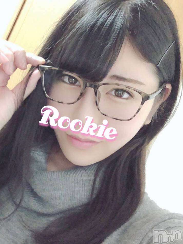 長岡デリヘル(ルーキー)の2019年12月4日お店速報「激萌え「メガネ女子」きりのちゃん18歳ディープスロートが得意です♪」