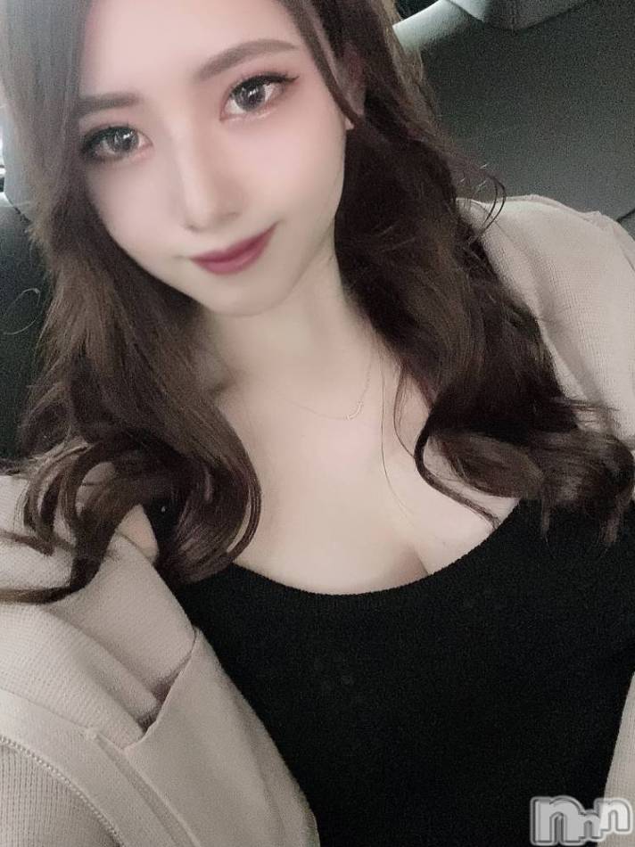 長岡デリヘル(ルーキー)の2020年7月16日お店速報「県内No.1の美貌『あやかちゃん』本日15時スタート枠空き有ります！！」