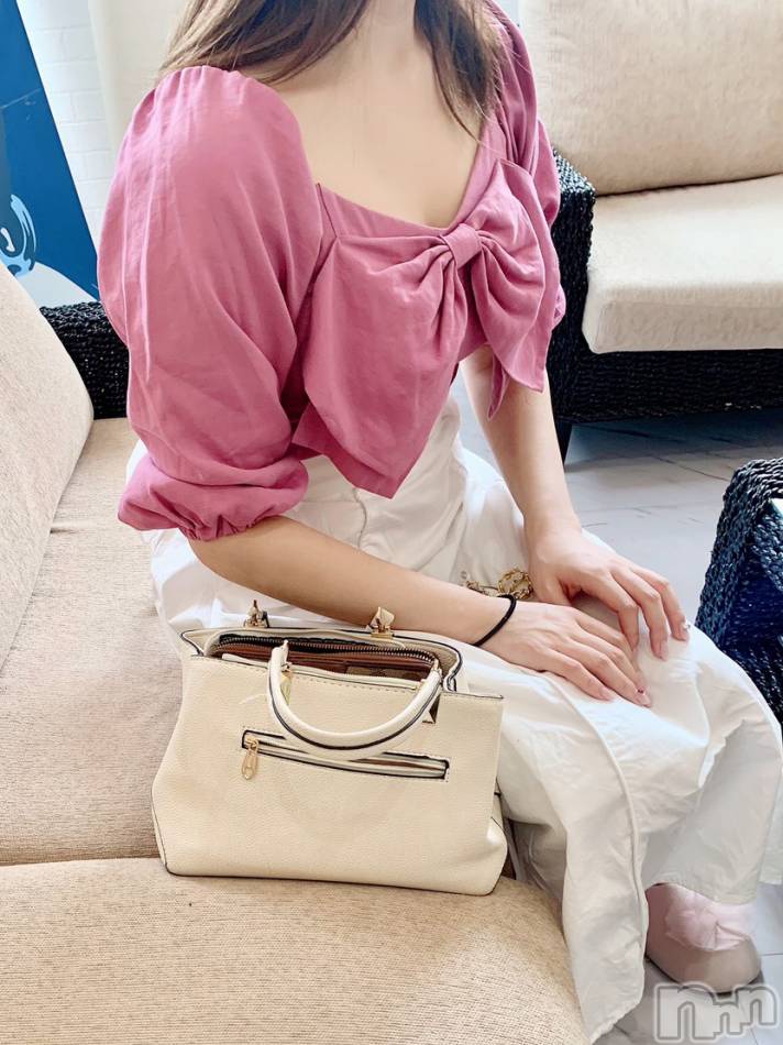 長岡デリヘル(ルーキー)の2020年7月29日お店速報「只今面接中！！透明感×巨乳美女『なのかちゃん』最短16時半～御案内可能♪」