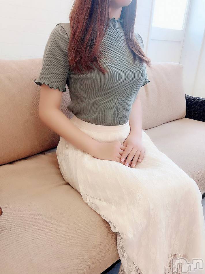 長岡デリヘル(ルーキー)の2020年8月11日お店速報「只今リアル面接中！現役地下アイドルがやって来ました！15時～ご予約可能」