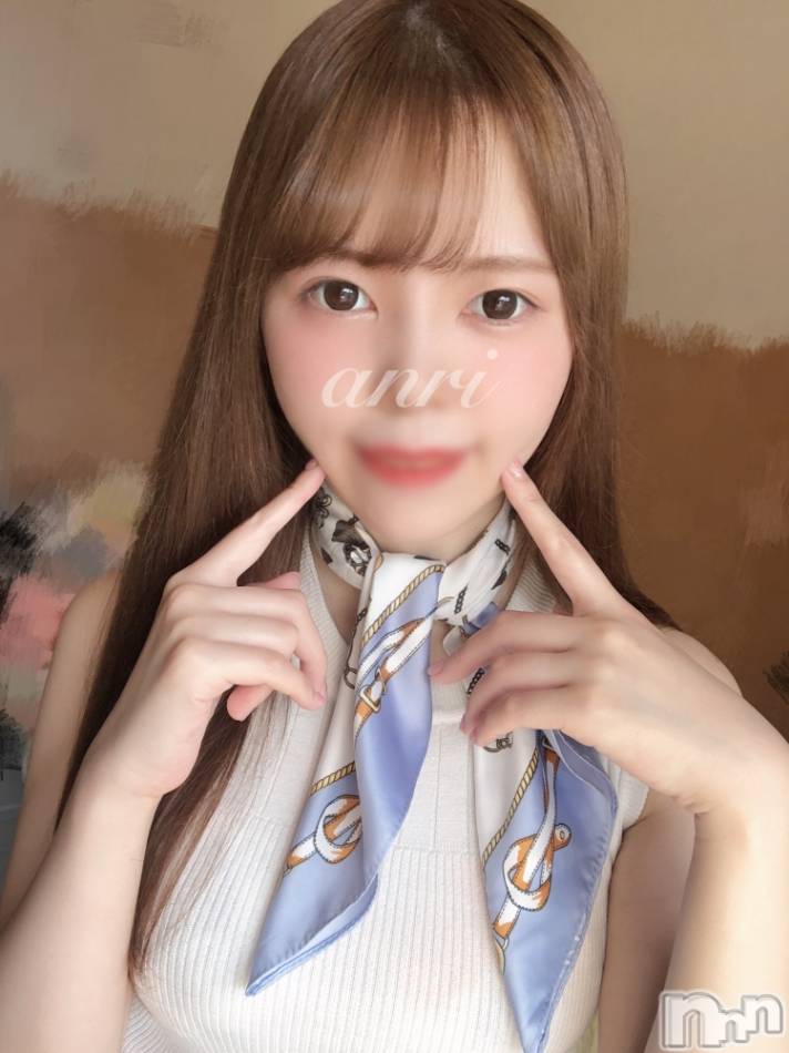 長岡デリヘル(ルーキー)の2020年8月23日お店速報「西野七瀬似のＧカップ巨乳美女『あんりちゃん』今すぐご案内可能です！！」