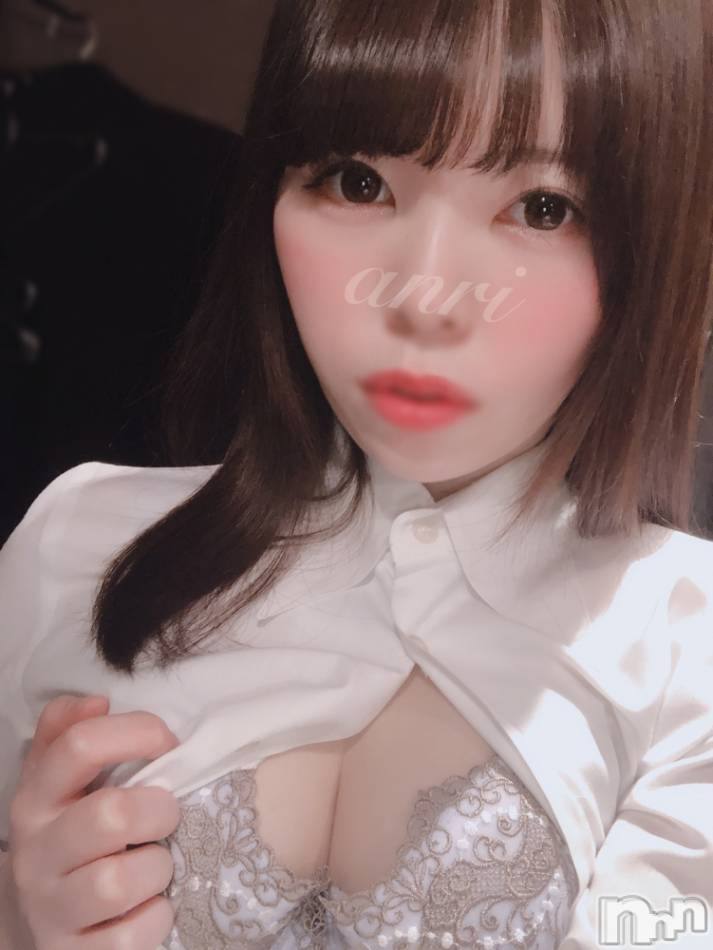 長岡デリヘル(ルーキー)の2020年8月26日お店速報「西野七瀬似のＧカップ巨乳美女『あんりちゃん』本日最終日残り枠僅かです！！」