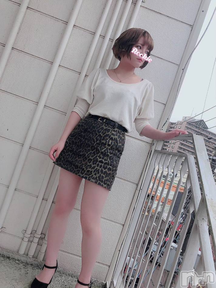 長岡デリヘル(ルーキー)の2020年9月26日お店速報「平手友梨奈似の最強ショトカ美少女『ろあちゃん18歳』今すぐご案内可能！！」