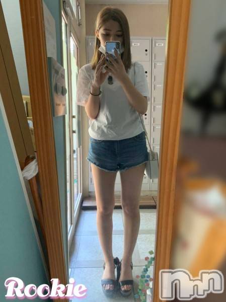 長岡デリヘル(ルーキー)の2021年2月4日お店速報「現役女子大生×清楚系スレンダー18歳『ゆみかちゃん』本日体験入店！！」