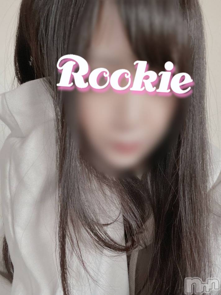 長岡デリヘル(ルーキー)の2021年4月4日お店速報「極秘出勤中！業界未経験【みずなちゃん】現役女子アナレベルのルックスです！」