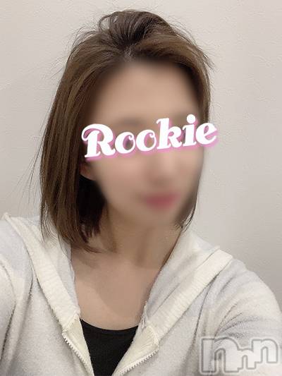 長岡デリヘル(ルーキー)の2021年5月4日お店速報「体験入店が止まりません！本日スタイル抜群モデル級美女が入店予定です！」