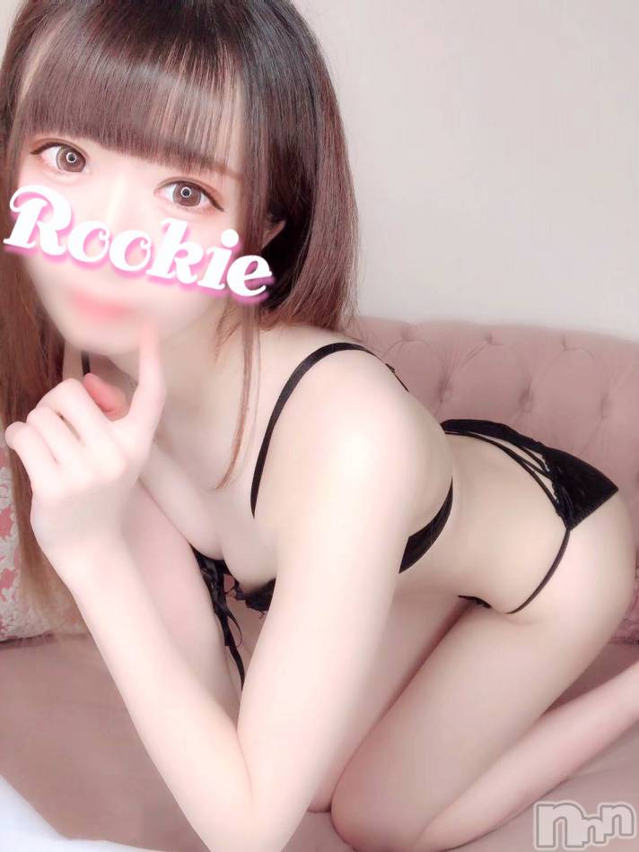 長岡デリヘル(ルーキー)の2021年6月13日お店速報「【人気急上昇！】濃厚プレイ大好き☆アイドル級美女『なるねちゃん』出勤中！」