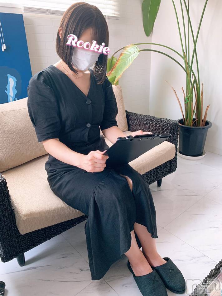 長岡デリヘル(ルーキー)の2021年6月25日お店速報「【新人速報！】黒髪ショートの清楚美女『りむちゃん』体験入店決定！」