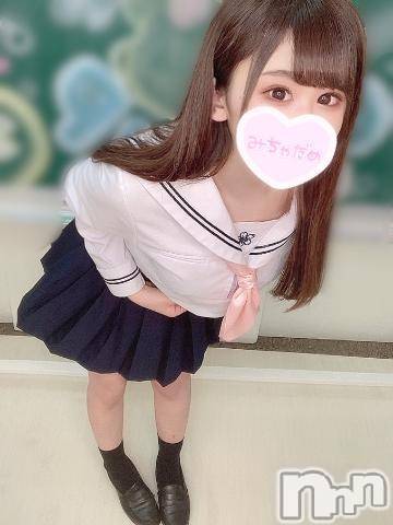 長岡デリヘル(ルーキー)の2021年7月5日お店速報「【大注目！】予約完売必須の『ゆなちゃん』24時30分以降空き枠発生中です」