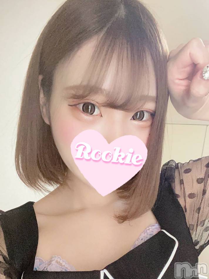 長岡デリヘル(ルーキー)の2021年7月18日お店速報「【本日最終日】愛嬌抜群変態娘♪神乳Fカップ『ろびんちゃん＆しいらちゃん』」