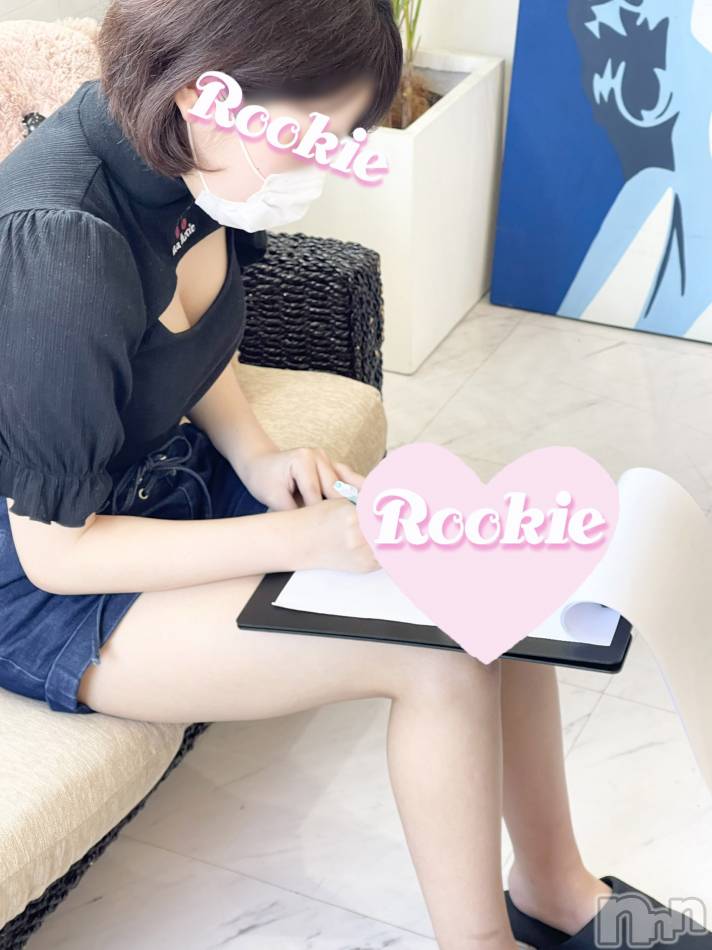 長岡デリヘル(ルーキー)の2021年7月21日お店速報「【新人速報！】スレンダー色白Fカップ美女『えるちゃん』初出勤です！」
