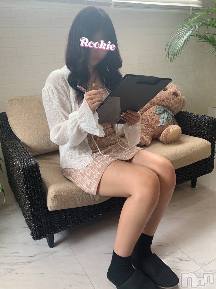 長岡デリヘル(ルーキー)の2021年8月19日お店速報「【新人速報！】Fカップの素人系19歳美女『りせちゃん』体験入店決定です！」