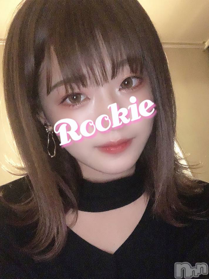 長岡デリヘル(ルーキー)の2021年8月27日お店速報「【華金♪】ほぼ未経験の現役ドM女子大生『なつちゃん』15時からご案内可能」