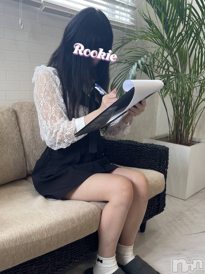 長岡デリヘル(ルーキー)の2021年9月23日お店速報「【新人入店速報♪】現役大学生！経験極浅！『ゆのちゃん＆りりなちゃん』」