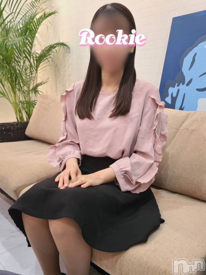 長岡デリヘル(ルーキー)の2021年11月8日お店速報「【地元新潟美女入店】9日初出勤！アイドル系美女『ひまりちゃん』体験入店」