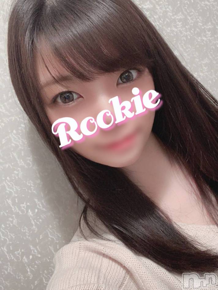 長岡デリヘル(ルーキー)の2021年11月11日お店速報「【期待大の美女】色気と美貌を兼ね備えた『ゆきなちゃん』本日初出勤」
