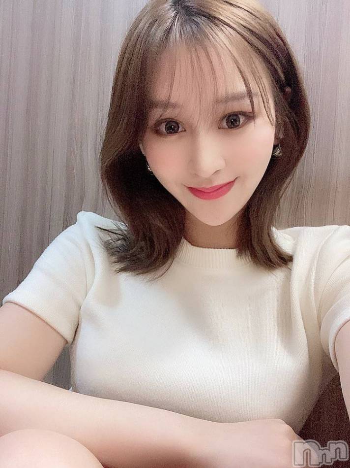 長岡デリヘル(ルーキー)の2022年1月3日お店速報「【人気爆発中】長澤まさみ似のプラチナ級美女『みやびちゃん』出勤中」