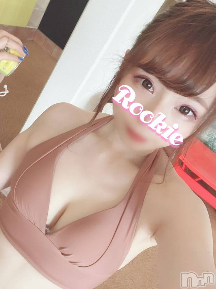 長岡デリヘル(ルーキー)の2022年1月15日お店速報「【延長率激高】色白パイパン癒し系美女『もなちゃん』出勤です」