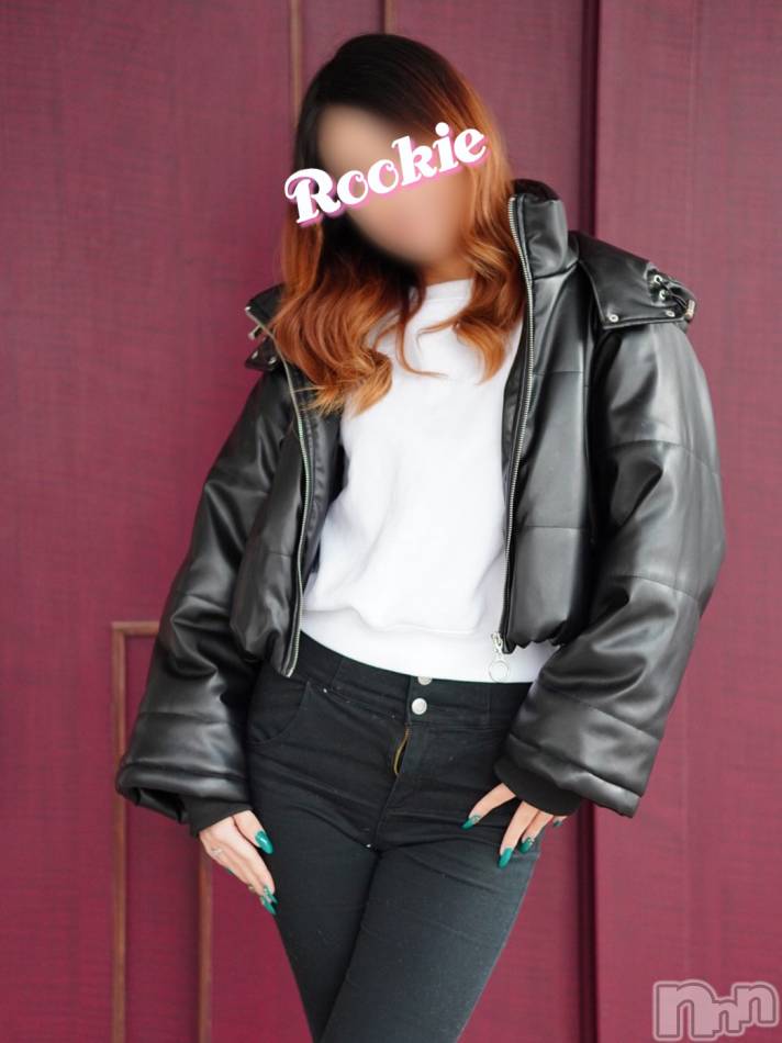 長岡デリヘル(ルーキー)の2022年3月3日お店速報「【超オススメ地元新潟美女】モデル活動もされてる『なみちゃん』出勤です」