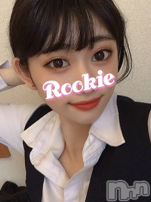 長岡デリヘル(ルーキー)の2022年3月21日お店速報「【人気急上昇】愛嬌ある全身性感帯の美女『りらちゃん』出勤中です」