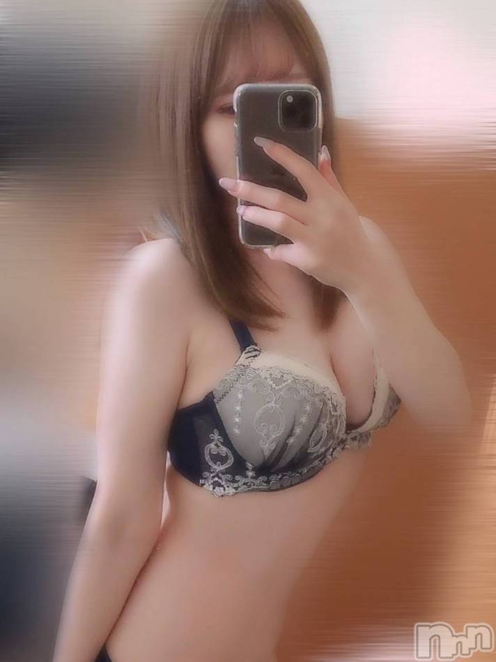 長岡デリヘル(ルーキー)の2022年5月15日お店速報「【新人入店速報】スタイル抜群綺麗系美女『りうちゃん』ご予約受付中」