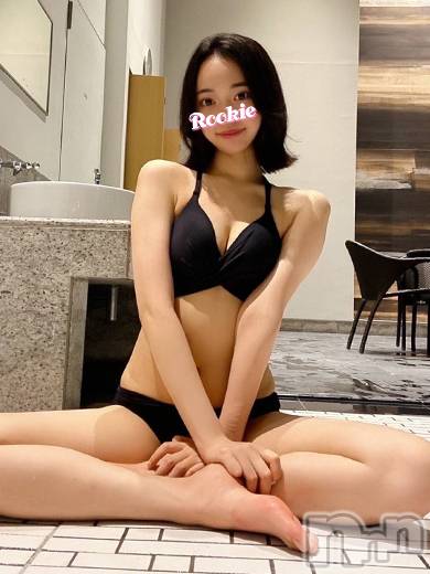 長岡デリヘル(ルーキー)の2022年5月28日お店速報「【大注目】現役美大生の平手友◯奈似美女『すずかちゃん』空き枠あり」