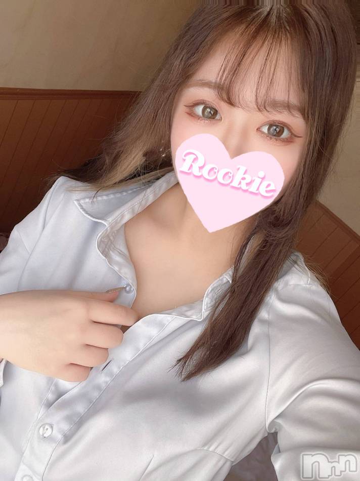長岡デリヘル(ルーキー)の2022年6月15日お店速報「【大好評】敏感過ぎる激濡れ美女『しゅかちゃん』事前ご予約受付中」