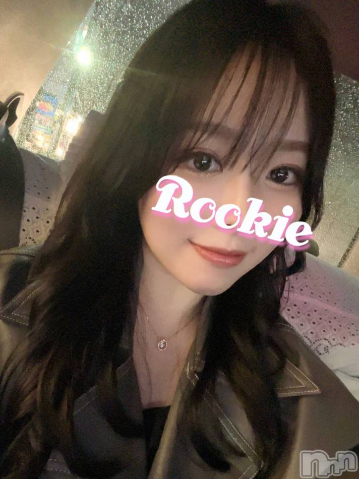 長岡デリヘル(ルーキー)の2022年7月11日お店速報「【人気急上昇】激濡れ体質の鉄板美少女『かなたちゃん』空き枠僅か」