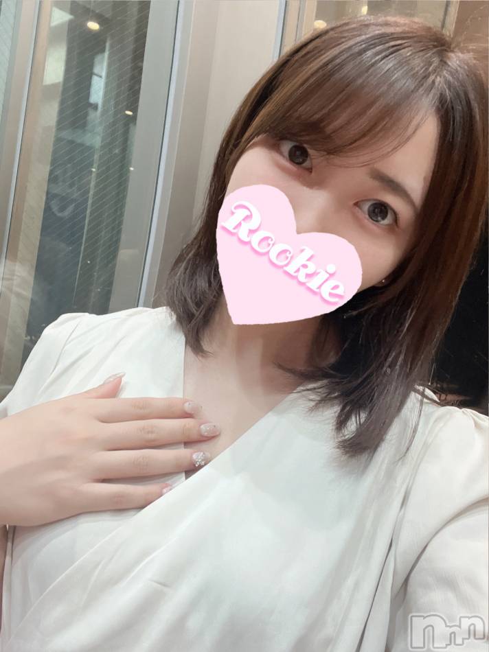 長岡デリヘル(ルーキー)の2022年7月21日お店速報「【本日初出勤】業界未経験の美スタイル清楚美女『さゆりちゃん』」