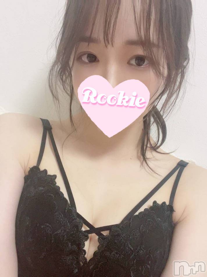 長岡デリヘル(ルーキー)の2022年8月1日お店速報「【体験入店決定】全身性感帯スレンダー美女「しのんちゃん」無料OPあり」