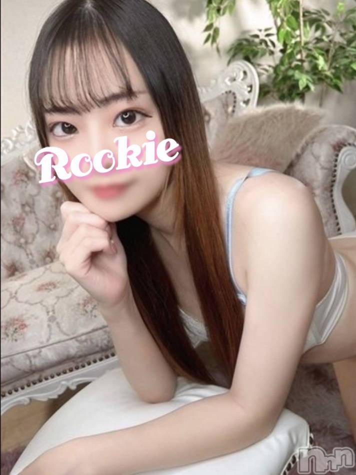 長岡デリヘル(ルーキー)の2022年8月22日お店速報「【新人入店速報】癒し系いちゃいちゃ好き『つばさちゃん』本日初出勤」