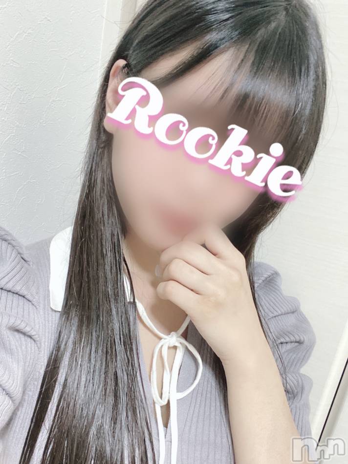 長岡デリヘル(ルーキー)の2022年8月25日お店速報「【本日初出勤】業界経験超極浅×地元新潟Fカップ美女『ひかるちゃん』」