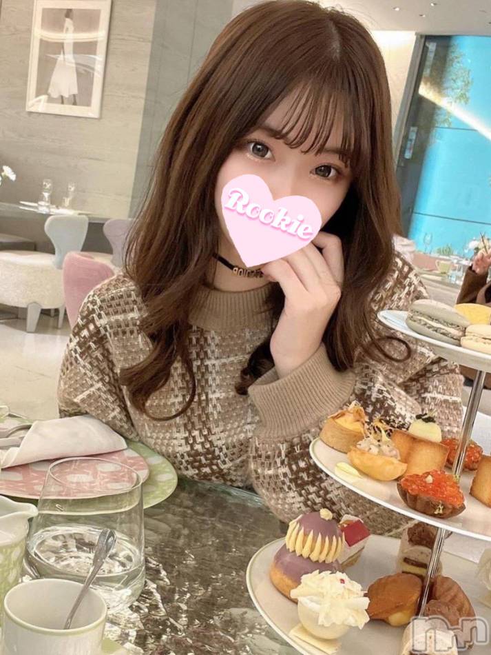 長岡デリヘル(ルーキー)の2022年9月23日お店速報「当店オススメ倉〇カナ似の完全美少女 『ろんちゃん』12時から」