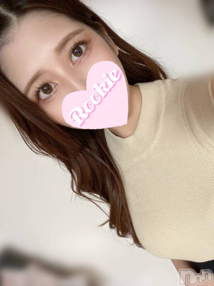 長岡デリヘル(ルーキー)の2022年10月14日お店速報「【本日初出勤】接吻好きのモデル系敏感美女『なるせちゃん』」