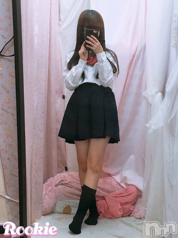 長岡デリヘル(ルーキー)の2022年10月14日お店速報「【本日最終日】中井りか似の黒髪現役女子大生『なほみちゃん』」