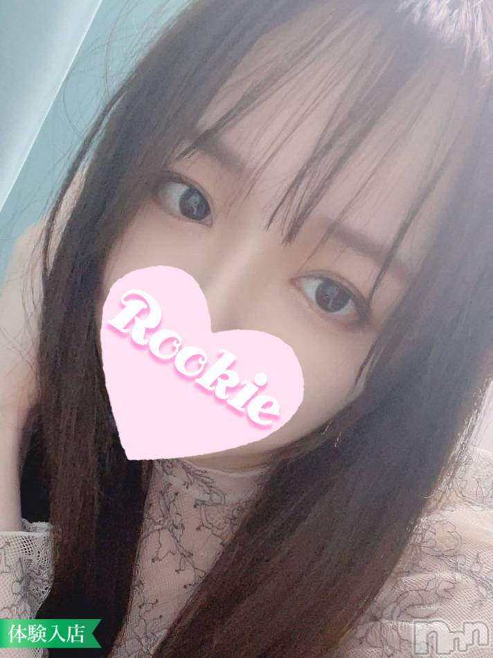 長岡デリヘル(ルーキー)の2022年10月29日お店速報「【本日最終日】全身性感帯のスレンダー美女『しのんちゃん』」