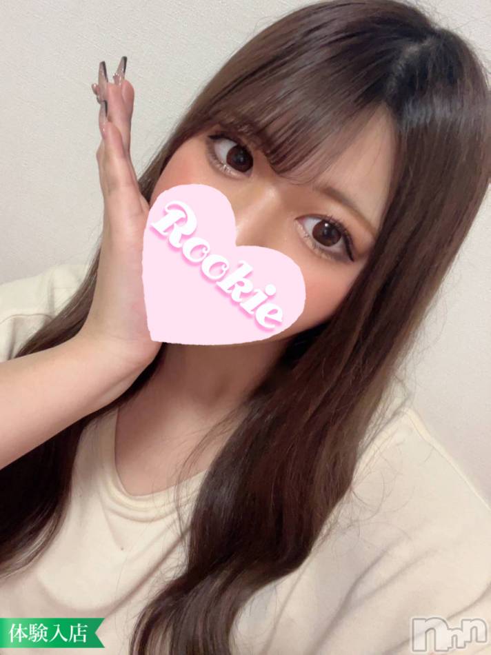 長岡デリヘル(ルーキー)の2022年11月28日お店速報「【本日体験入店中】初々しさ薫る美乳美女『きょうちゃん』空き枠あります」