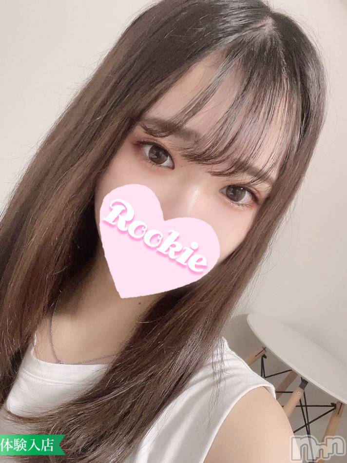 長岡デリヘル(ルーキー)の2022年12月17日お店速報「【本日初出勤】いちゃいちゃ恋人プレイ『しづきちゃん』オススメです」