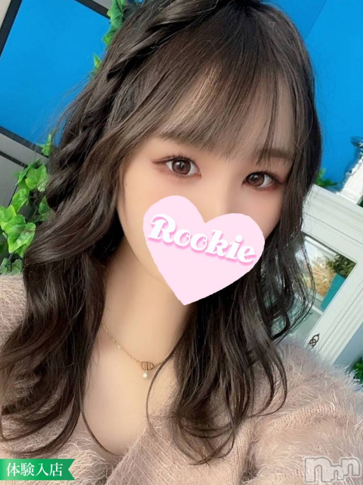 長岡デリヘル(ルーキー)の2022年12月26日お店速報「【必見】高身長モデル級美女『はくちゃん』本日初出勤です」